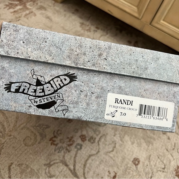 Freebird Randi Shoes - Picture 11 of 12